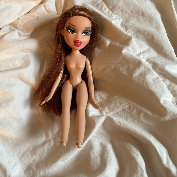 Bratz Dynamite Meygan - Picture 2 of 3